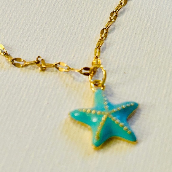 Sea star love stainless steel necklace 16” long with 2” long extension. - Picture 7 of 7